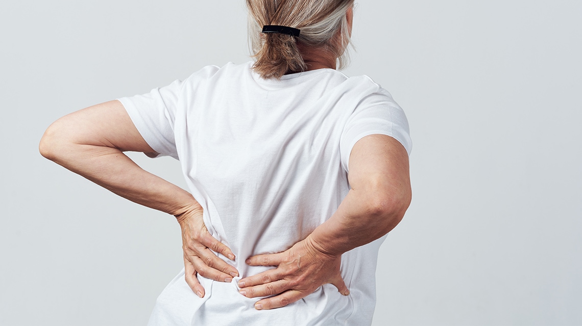 Schmerzen im unteren Rücken bei Frauen* | ThermaCare